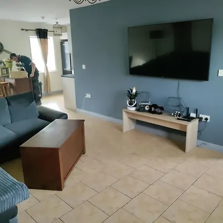 3 The Grainstore Apartament Clifden